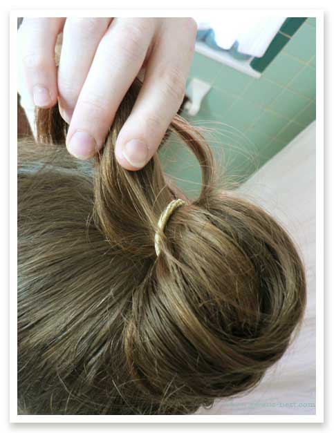 Messy Bun: 5 minutes=2 good hair days | Gwen's Nest